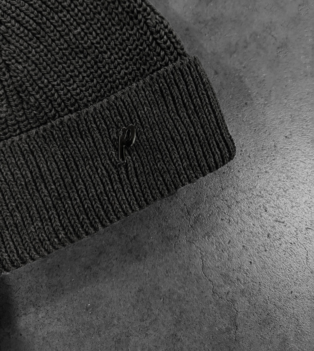 GRAPHITE GREY "P" BEANIE - Image 2