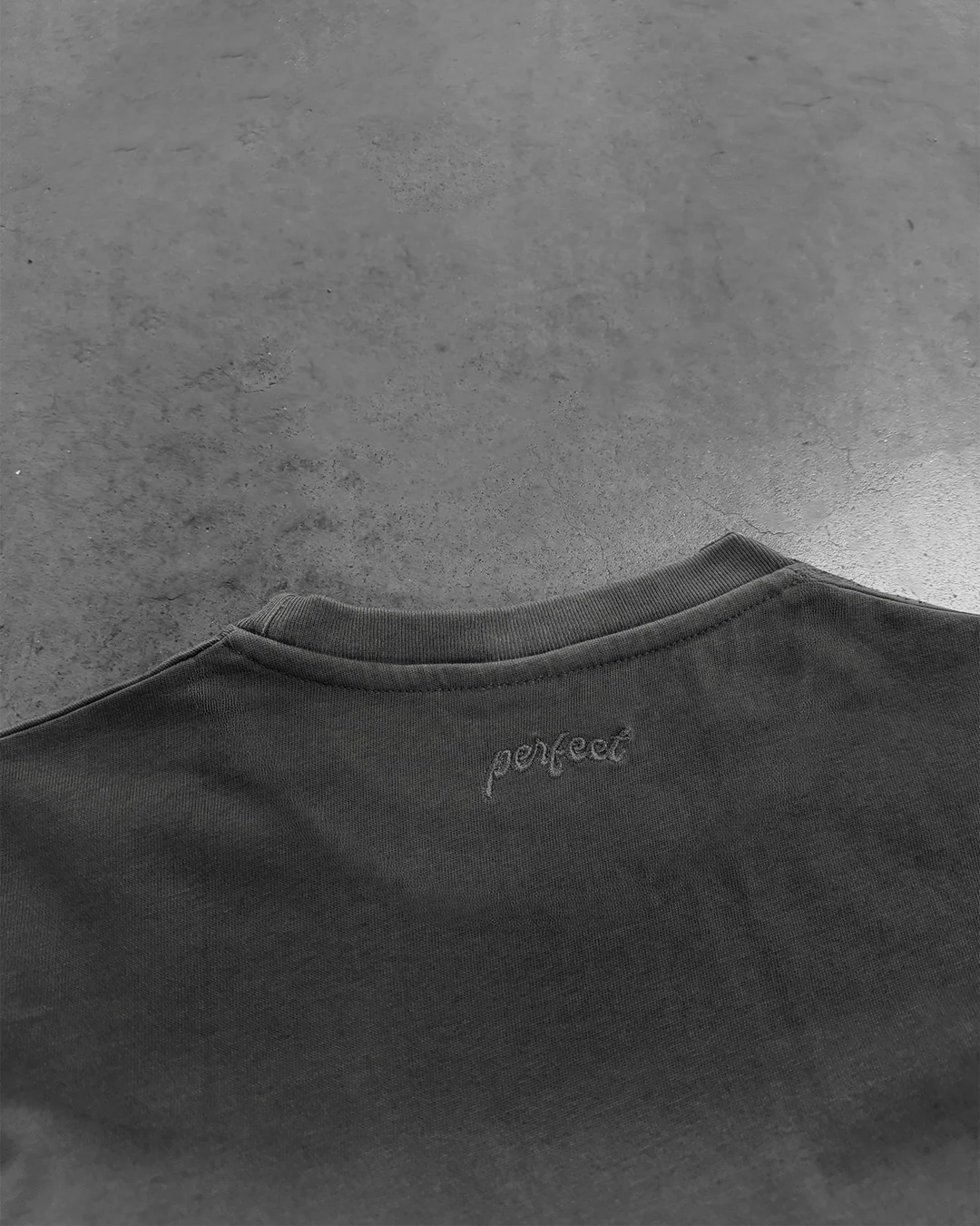STONE GREY EVERYDAY TEE - Image 2